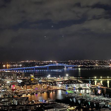 Top Floor Harbour View And Skytower View Apartment In Cbd أوكلاند المظهر الخارجي الصورة