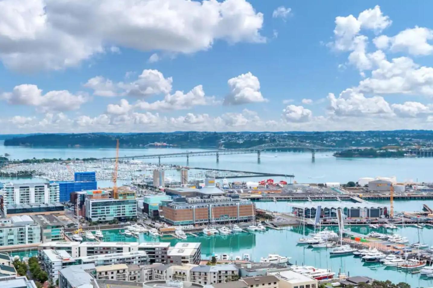Top Floor Harbour View And Skytower View Apartment In Cbd أوكلاند المظهر الخارجي الصورة