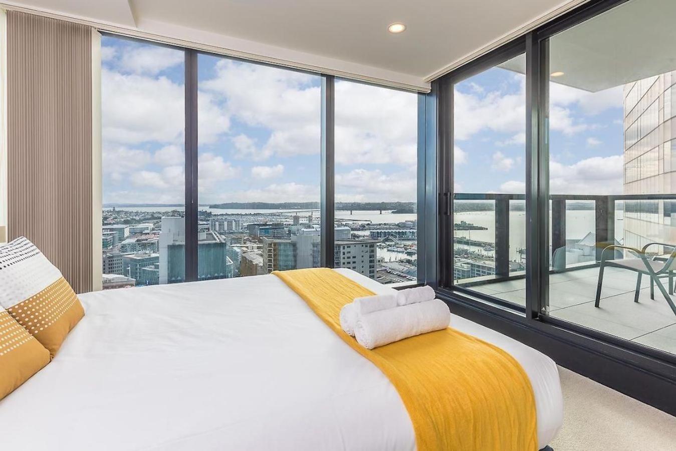 Top Floor Harbour View And Skytower View Apartment In Cbd أوكلاند المظهر الخارجي الصورة